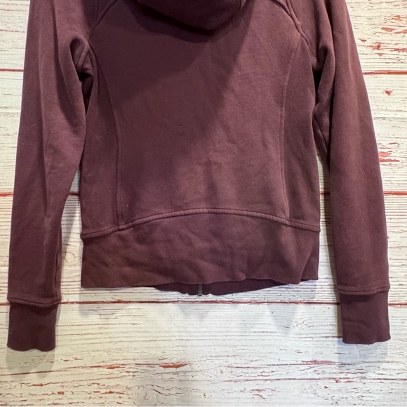 Lululemon Scuba Hoodie Light Cotton Fleece in Cherry Cola Sz 6 - Picture 14 of 15